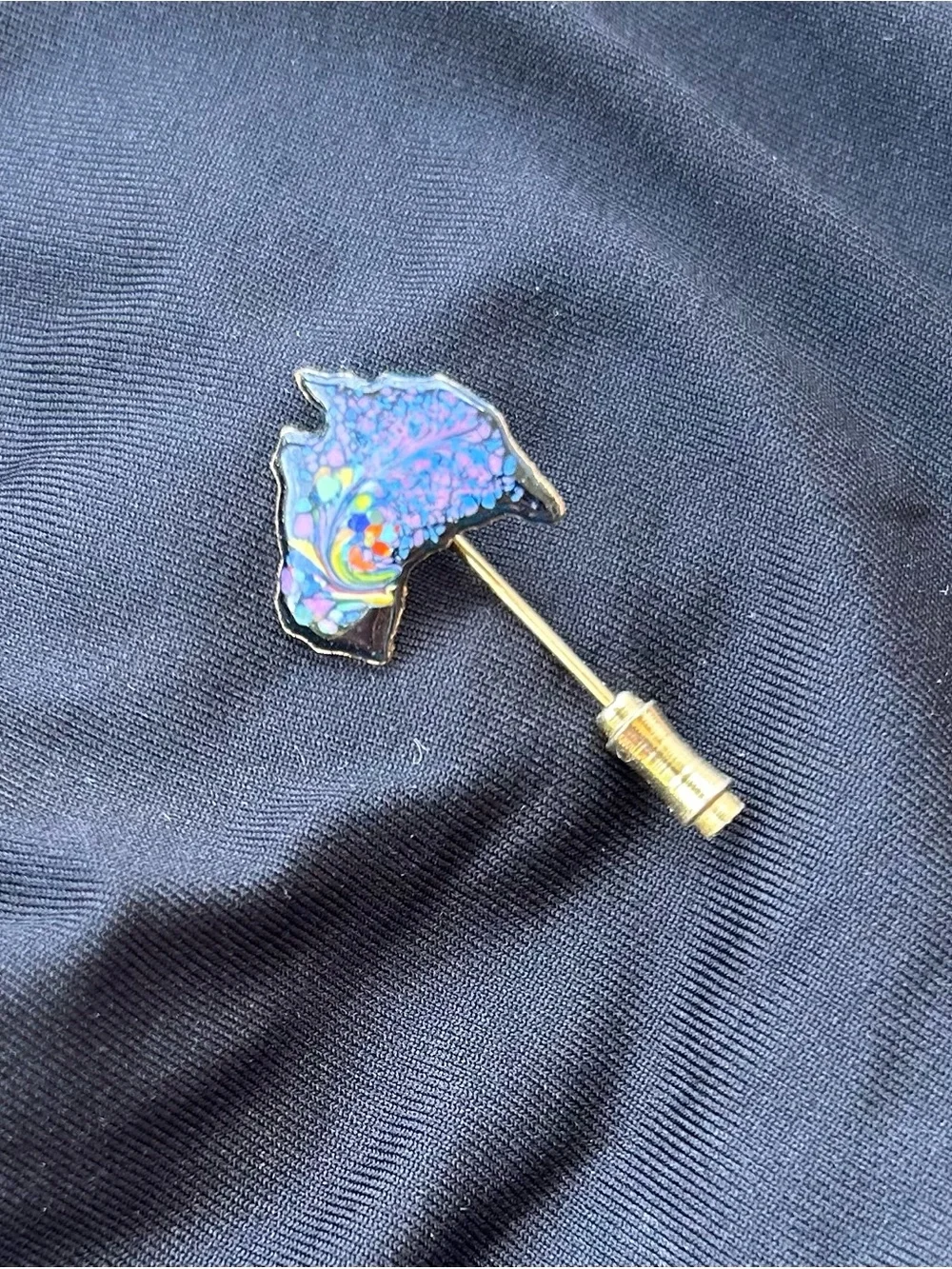 VTG Australia Map Lapel Pin. GUC.